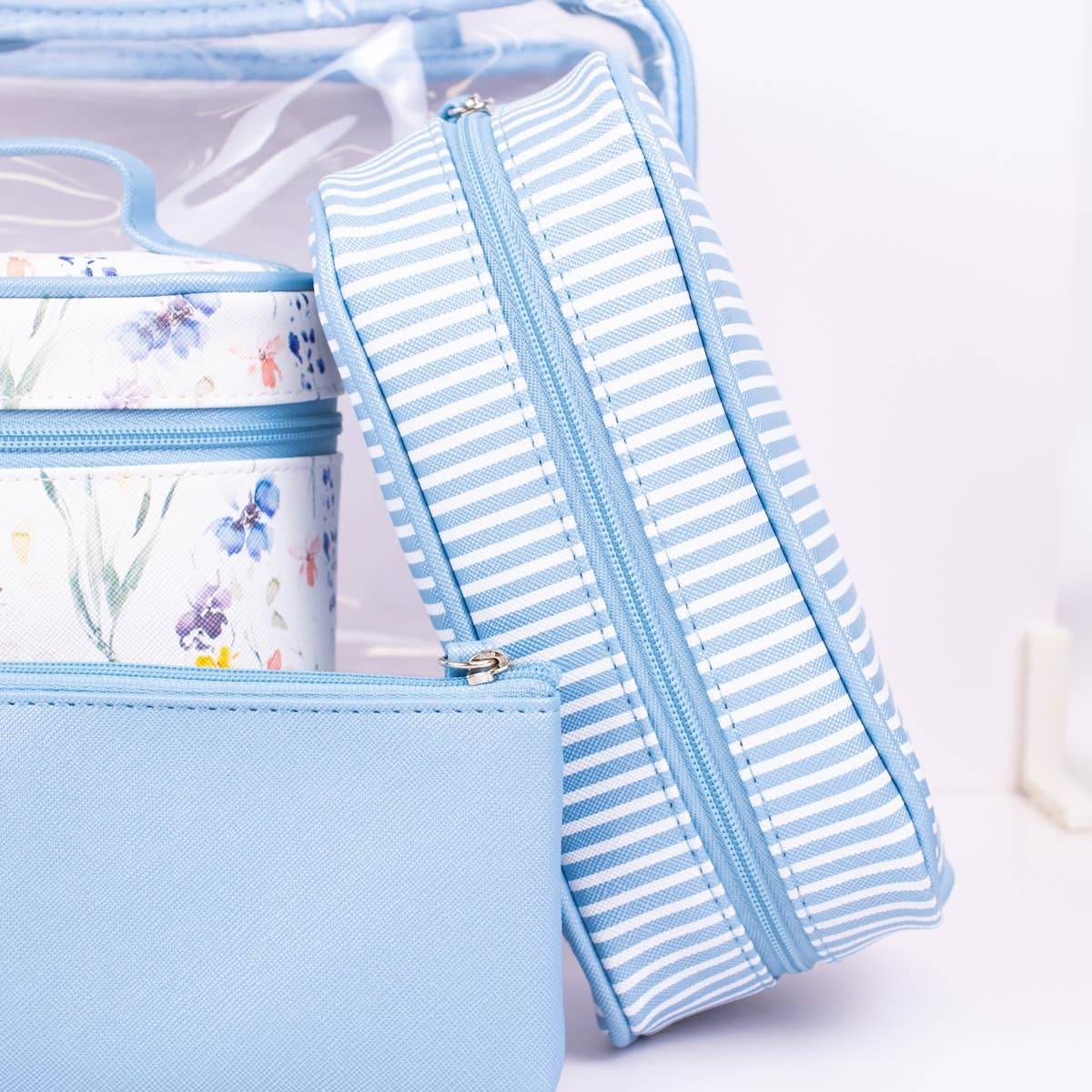 Nora Travel Gift Set Blue/Multi 11.5x8.25x4.5 Set of 4