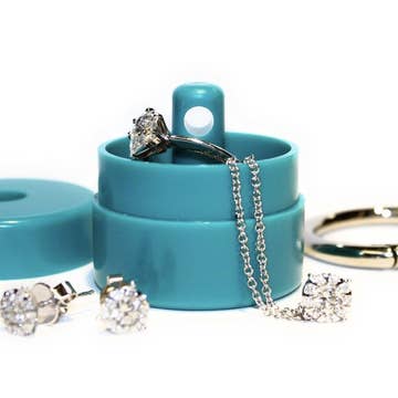 Lion Latch Jewlery/Pill Tote