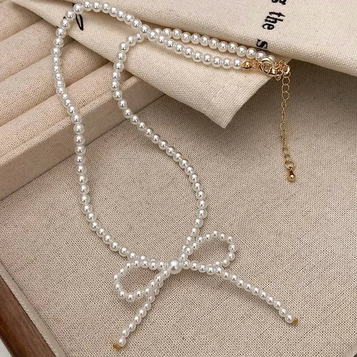 Sweet Retro Bow Pearl Necklace