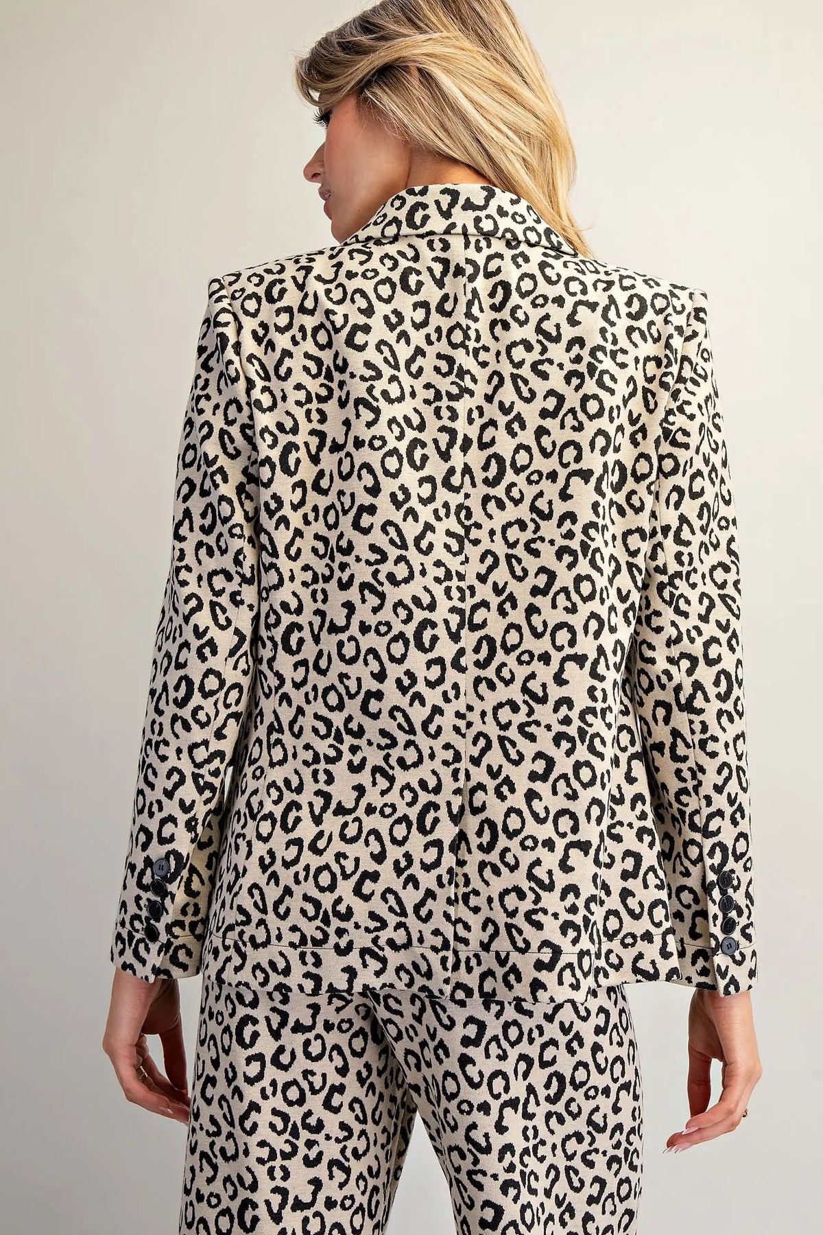 Leopard Pattern Side Flap Pocket Blazer