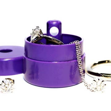 Lion Latch Jewlery/Pill Tote