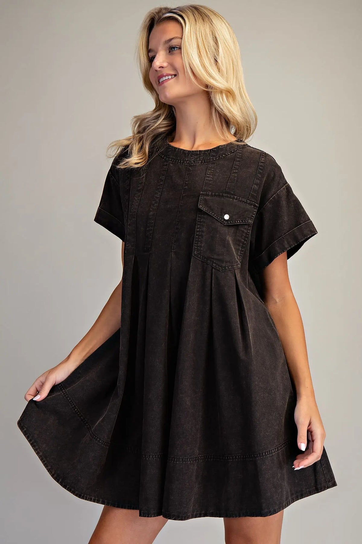 Snow Washed Pleated Side Pocket Black Mini Dress