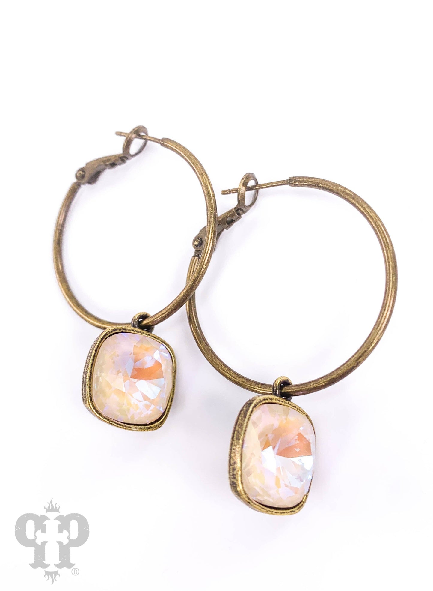 Square crystal hoop earring 1E569