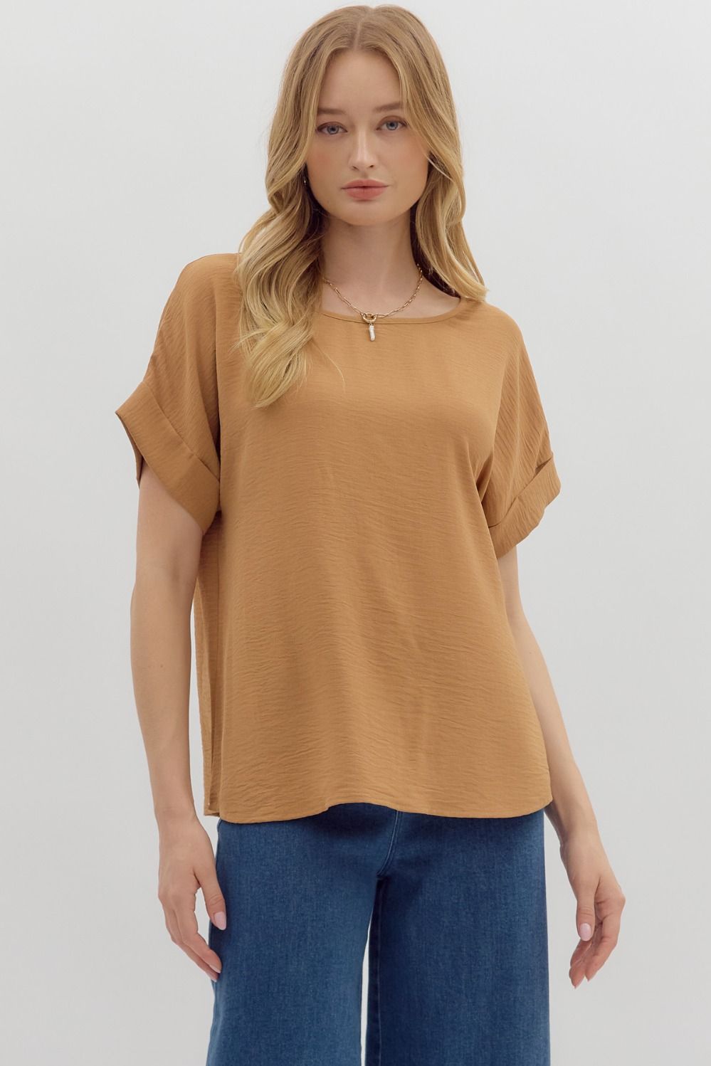 Entro Classic Round Neck Pullover Top