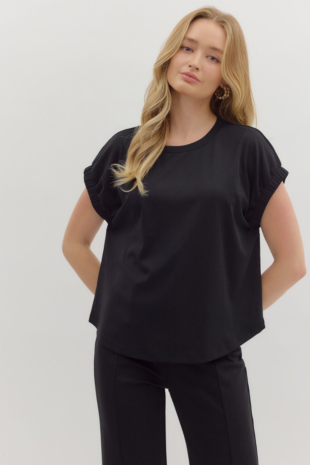 Entro Pullover Top Black