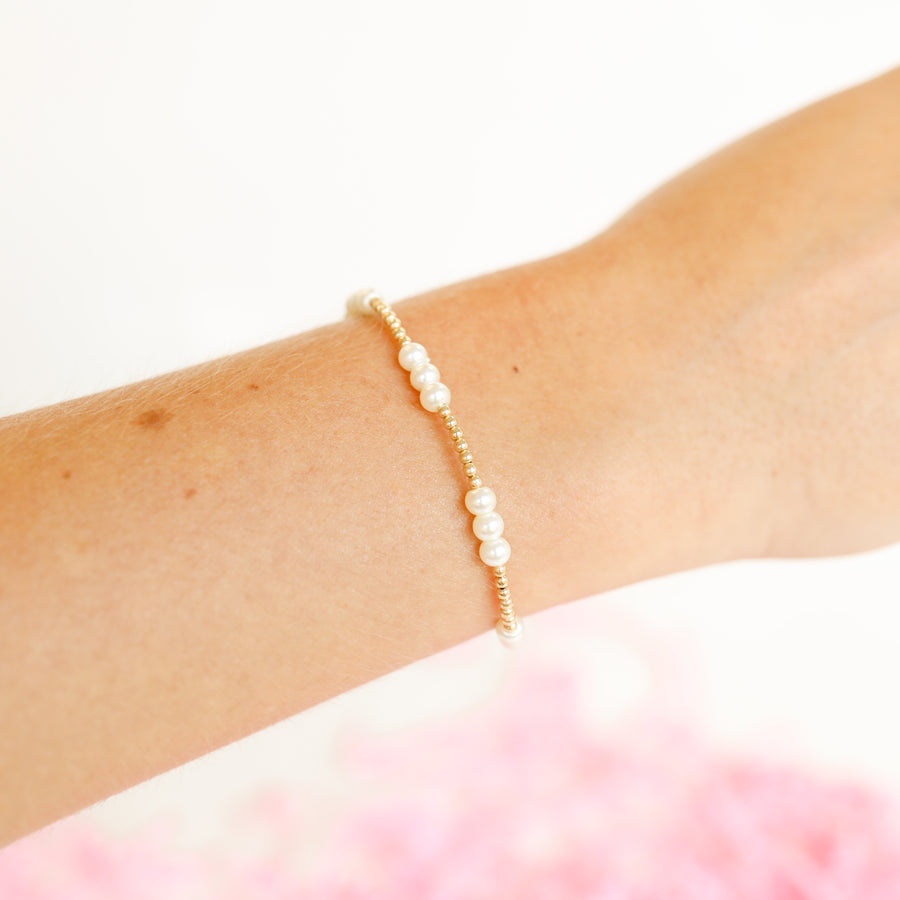 Beaded Blondes ILY Pearl Bracelet