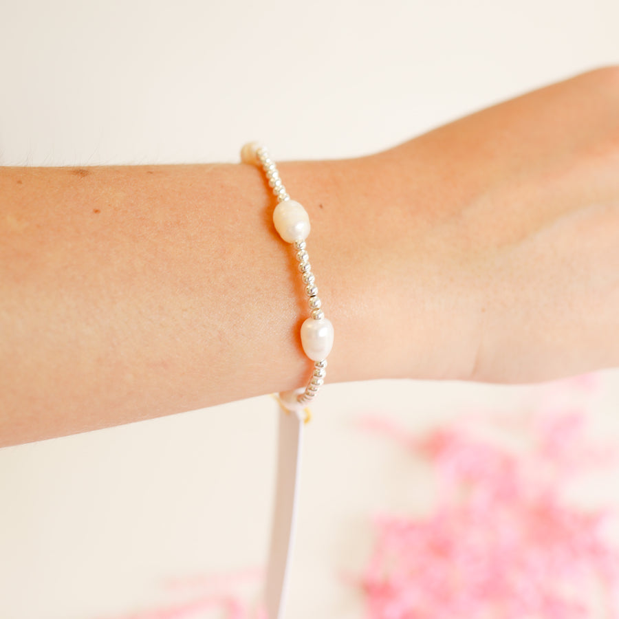 Beaded Blondes Pearl Poppi Bracelet